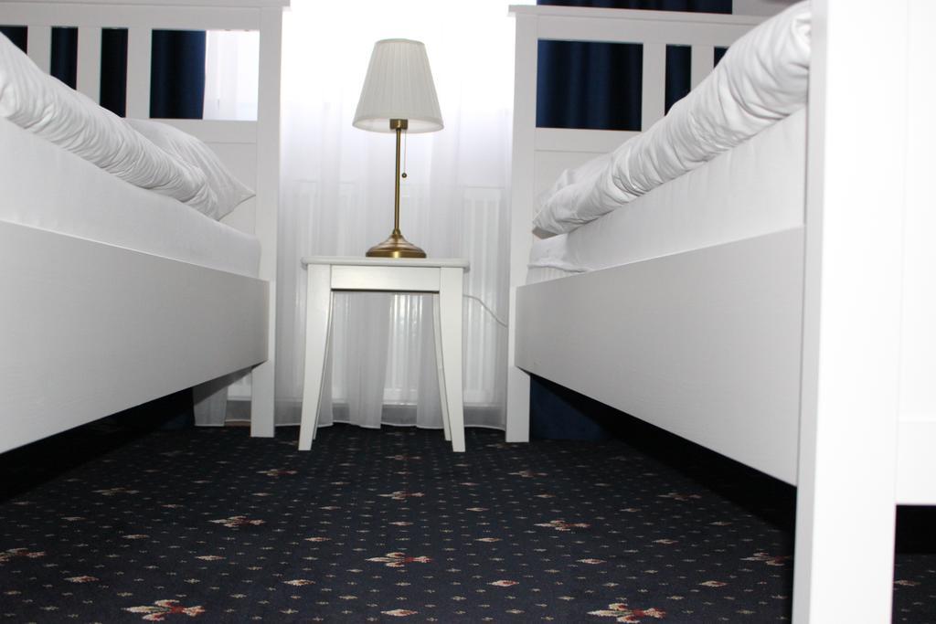 Hotel Amadeus チェスケー・ブジェヨヴィツェ エクステリア 写真
